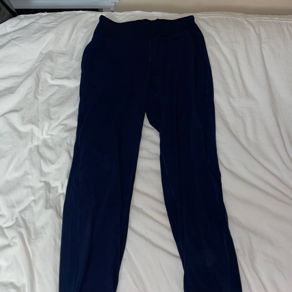 Lululemon align joggers size 6 navy blue